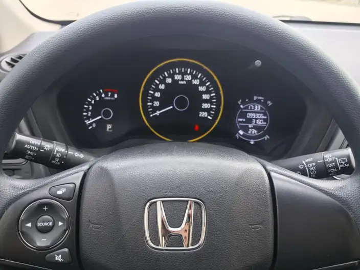 Honda Vezel 2020 Model 220 TURBO CVT Deluxe Edition – фото 6
