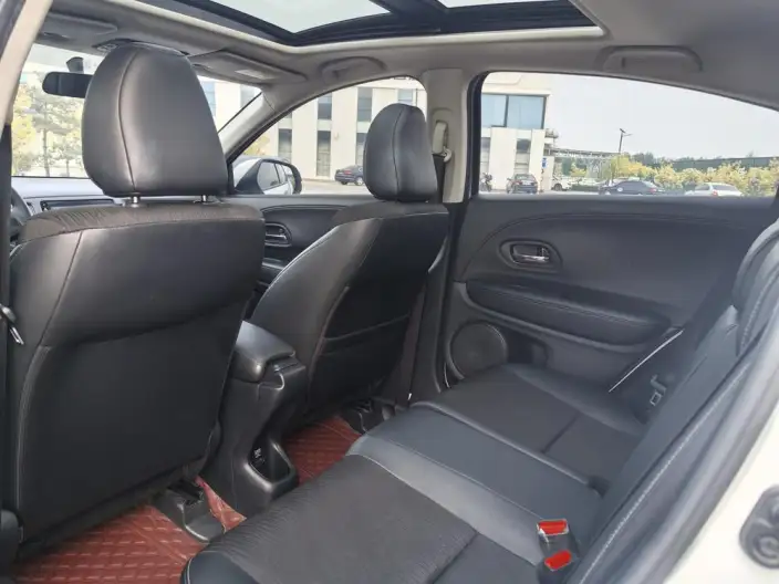 Honda Vezel 2020 Model 220 TURBO CVT Deluxe Edition – фото 9