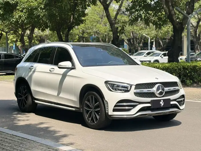 Mercedes-Benz GLC 2020 Model GLC 300 L 4MATIC Dynamic Model – фото 3