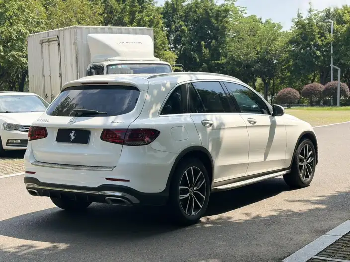 Mercedes-Benz GLC 2020 Model GLC 300 L 4MATIC Dynamic Model – фото 6