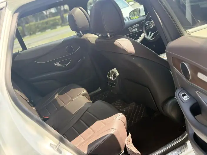 Mercedes-Benz GLC 2020 Model GLC 300 L 4MATIC Dynamic Model – фото 13