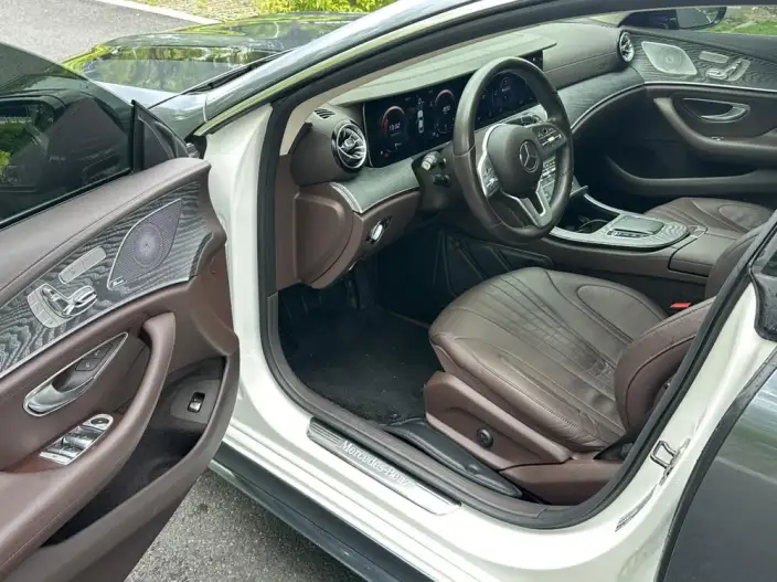 Mercedes-Benz CLS 2021 Model CLS 300 Dynamic Model – фото 12