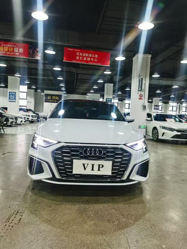 Audi A3 2024 A3L Limousine 35 TFSI Stylish Elegance – фото 3
