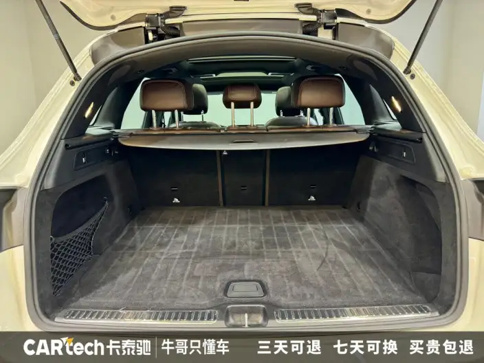 Mercedes-Benz GLC 2021 Model GLC 260 L 4MATIC Dynamic Model – фото 28