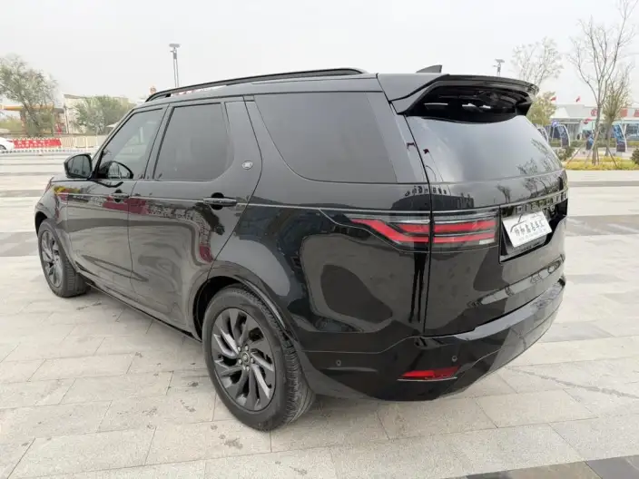 Land Rover Discovery 2023 Model 360PS R-Dynamic S