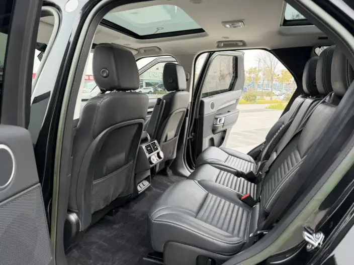 Land Rover Discovery 2023 Model 360PS R-Dynamic S – фото 9