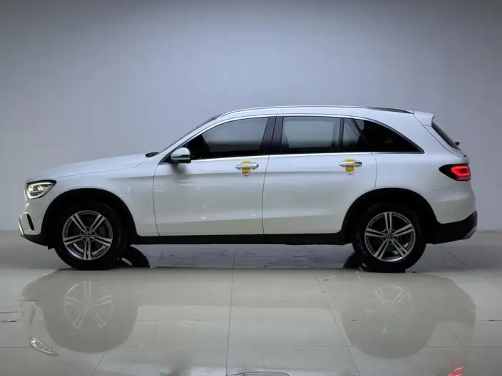 Mercedes-Benz GLC 2021 Model GLC 260 L 4MATIC Dynamic Model – фото 4