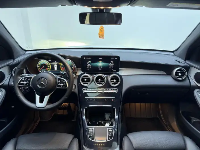 Mercedes-Benz GLC 2021 Model GLC 260 L 4MATIC Dynamic Model – фото 14