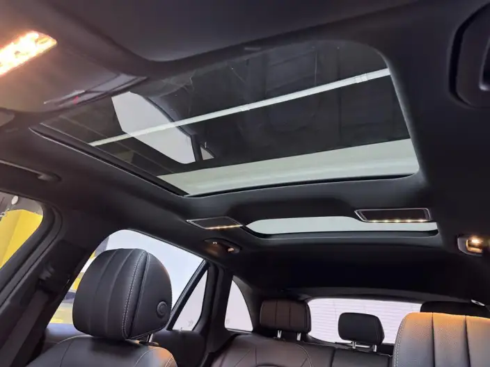 Mercedes-Benz GLC 2021 Model GLC 260 L 4MATIC Dynamic Model – фото 19