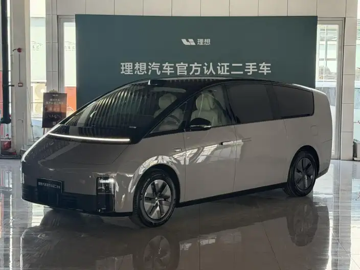 Li Auto MEGA 2024 Model Ultra Edition – фото 1