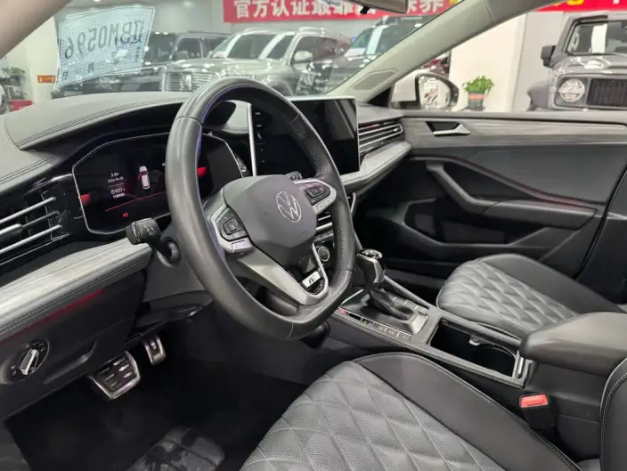 Volkswagen Sagitar 2023 Model 300TSI DSG Beyond Edition – фото 9