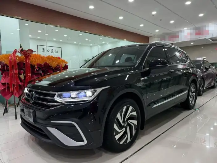 Volkswagen Tiguan L 2022 Model 330TSI Automatic 2WD Smart Edition – фото 1
