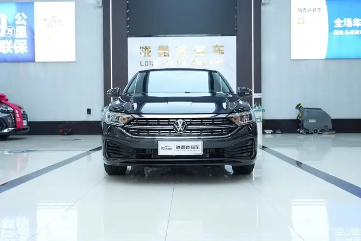 Volkswagen Sagitar 2025 Model 300TSI DSG Beyond Edition – фото 2