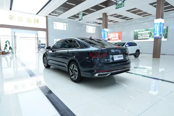 Volkswagen Sagitar 2025 Model 300TSI DSG Beyond Edition – фото 4