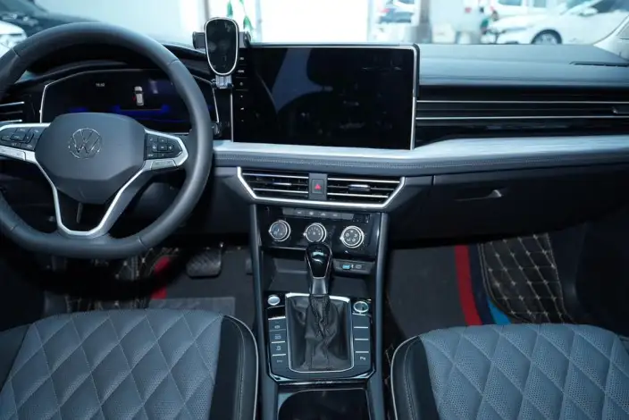 Volkswagen Sagitar 2025 Model 300TSI DSG Beyond Edition – фото 8