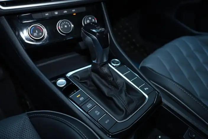 Volkswagen Sagitar 2025 Model 300TSI DSG Beyond Edition – фото 16