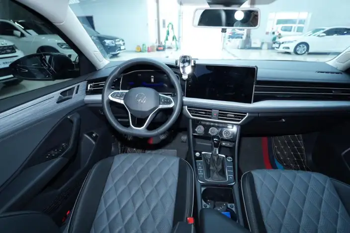 Volkswagen Sagitar 2025 Model 300TSI DSG Beyond Edition – фото 17