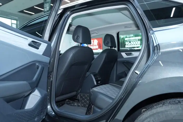 Volkswagen Sagitar 2025 Model 300TSI DSG Beyond Edition – фото 20