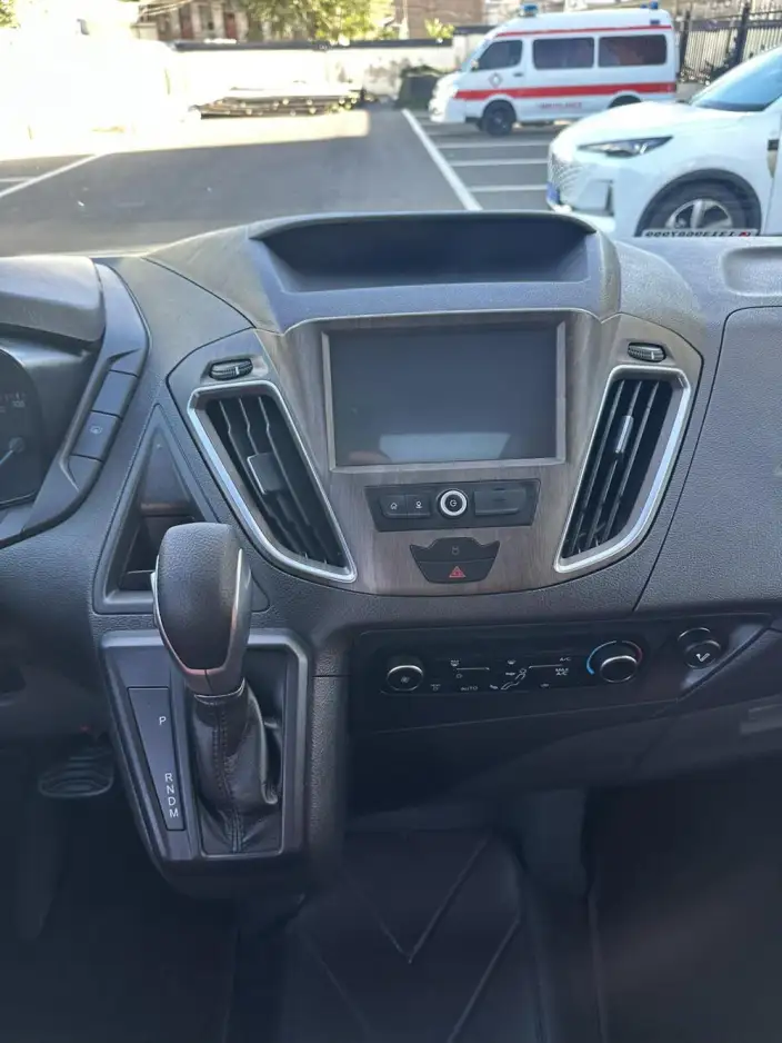 Tourneo 2020 Model 2.0T Automatic Elite Edition – фото 7