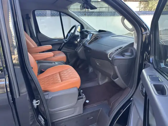 Tourneo 2020 Model 2.0T Automatic Elite Edition – фото 8