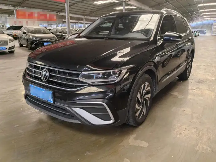 Volkswagen Tiguan L 2023 Model 300TSI 2WD Smart Edition – фото 1