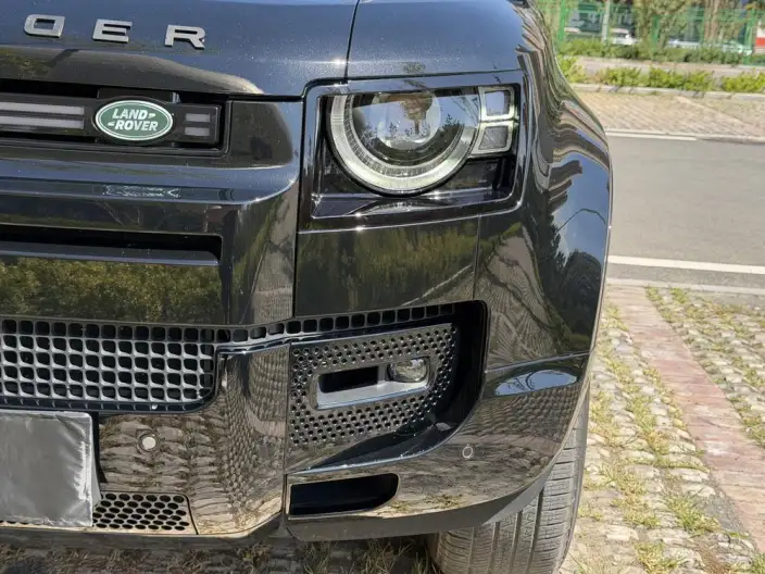 Land Rover Defender 2025 Model 110 3.0T P400 HSE X-Dynamic – фото 7