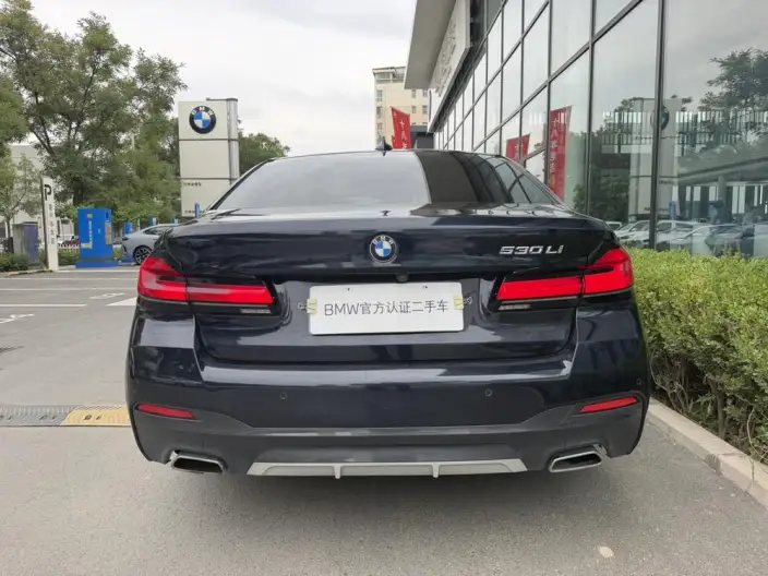 BMW 5 Series 2022 Model 530Li Leading Model M Sports Set – фото 4