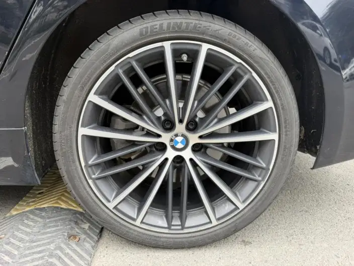 BMW 5 Series 2022 Model 530Li Leading Model M Sports Set – фото 6