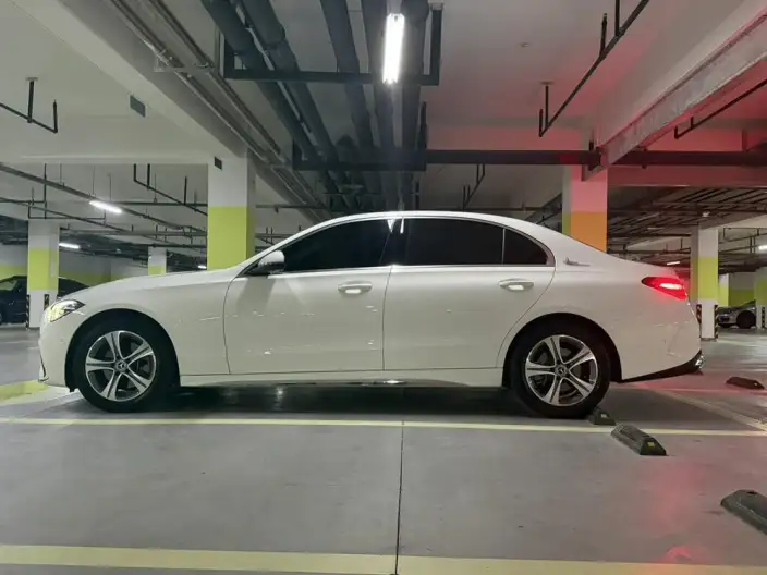 Mercedes-Benz C-Class 2022 Model C 200 L Sports Edition – фото 3