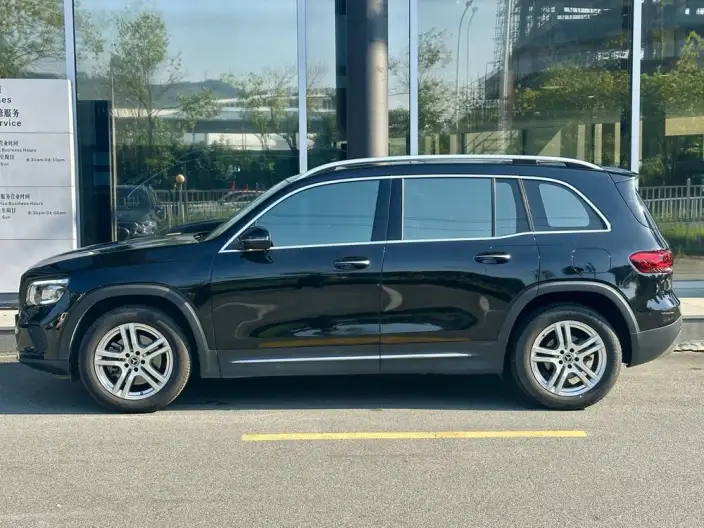 Mercedes-Benz GLB 2023 Model GLB 220 Dynamic Model – фото 2