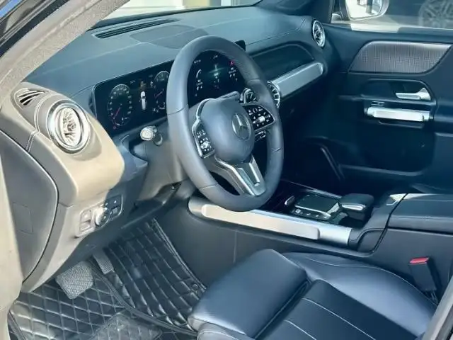 Mercedes-Benz GLB 2023 Model GLB 220 Dynamic Model – фото 8