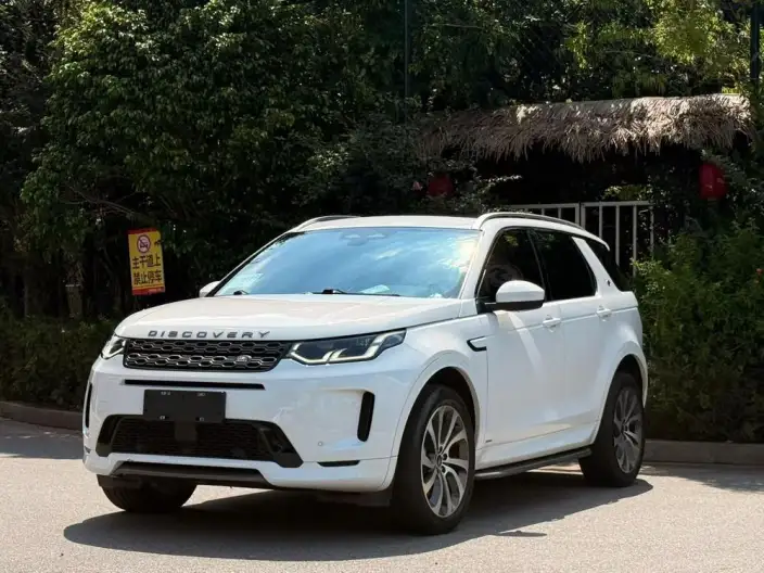 Land Rover Discovery Sport 2022 Model 249PS R-Dynamic SE Performance Technology Edition 5 seat – фото 1