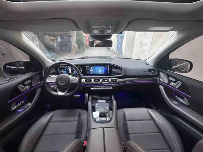 Mercedes-Benz GLS 2023 Model GLS 450 4MATIC Fashion Model – фото 11