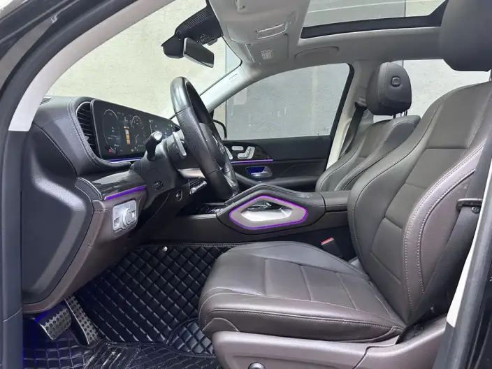 Mercedes-Benz GLS 2023 Model GLS 450 4MATIC Fashion Model – фото 13