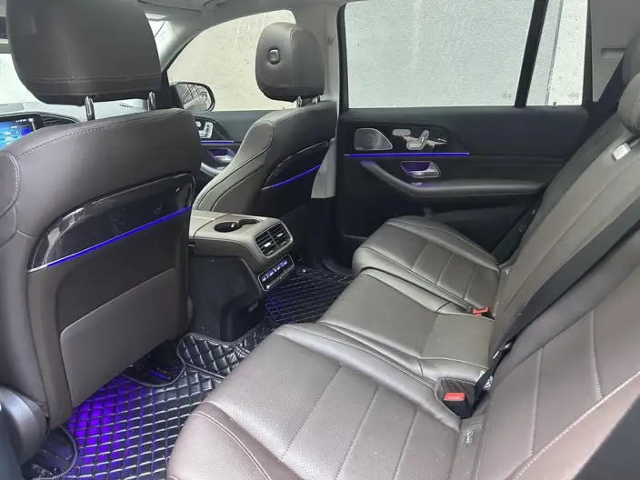 Mercedes-Benz GLS 2023 Model GLS 450 4MATIC Fashion Model – фото 14