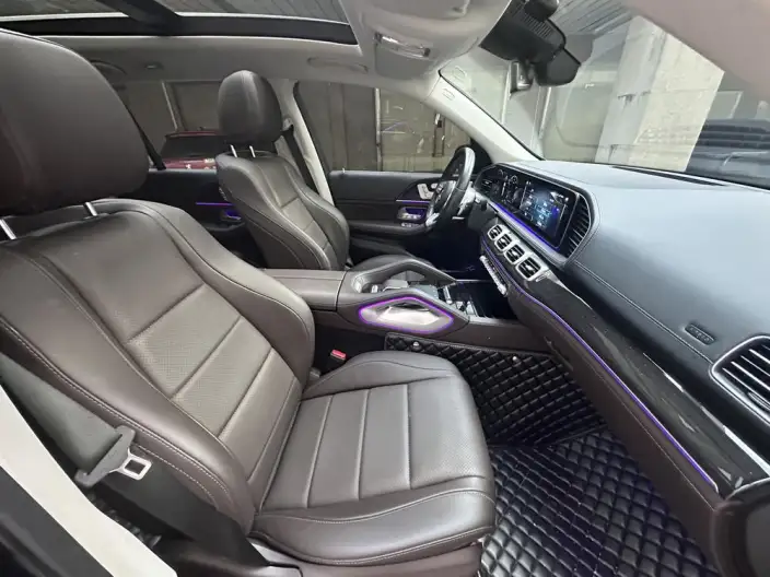 Mercedes-Benz GLS 2023 Model GLS 450 4MATIC Fashion Model – фото 17