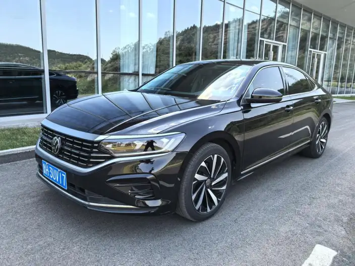 Volkswagen Passat 2023 Model 330TSI Elite Edition – фото 1