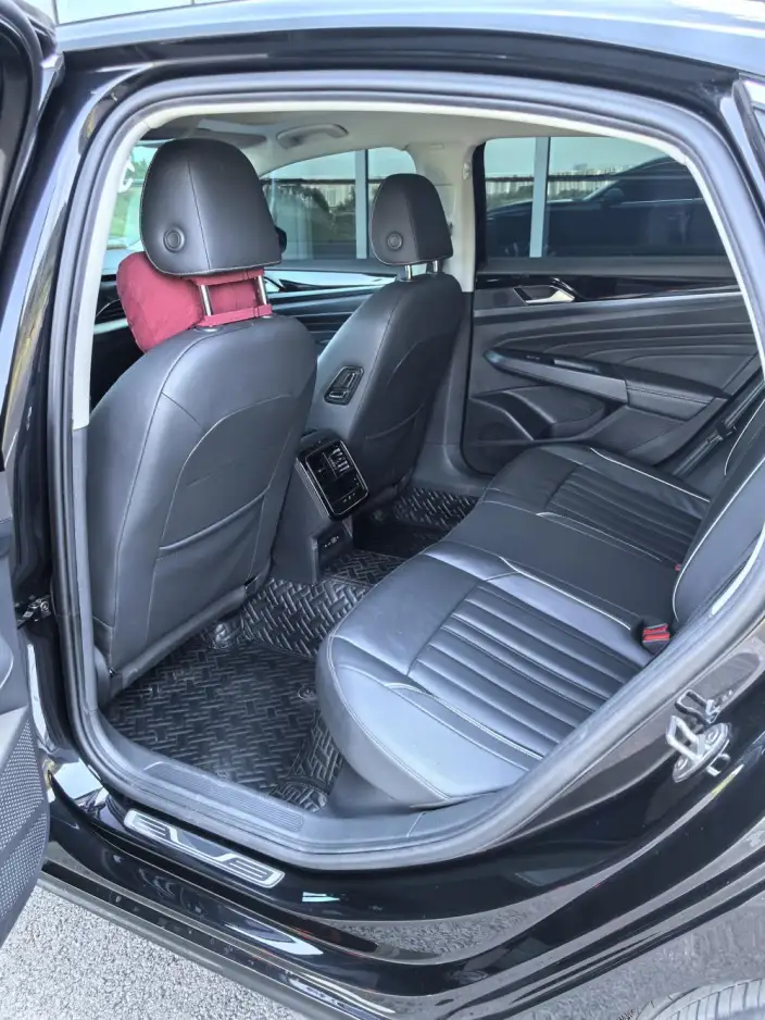 Volkswagen Passat 2023 Model 330TSI Elite Edition – фото 9