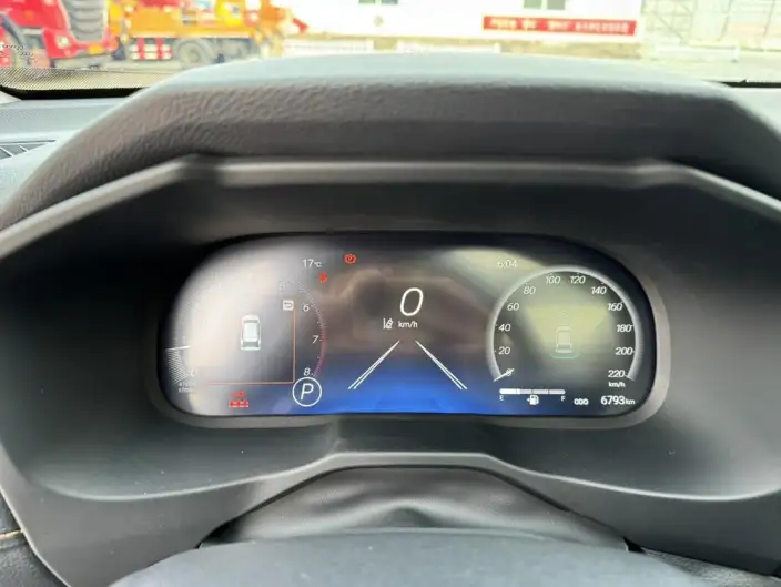 Toyota Wildlander 2024 Model 2.0L 2WD Luxury PLUS Edition – фото 12