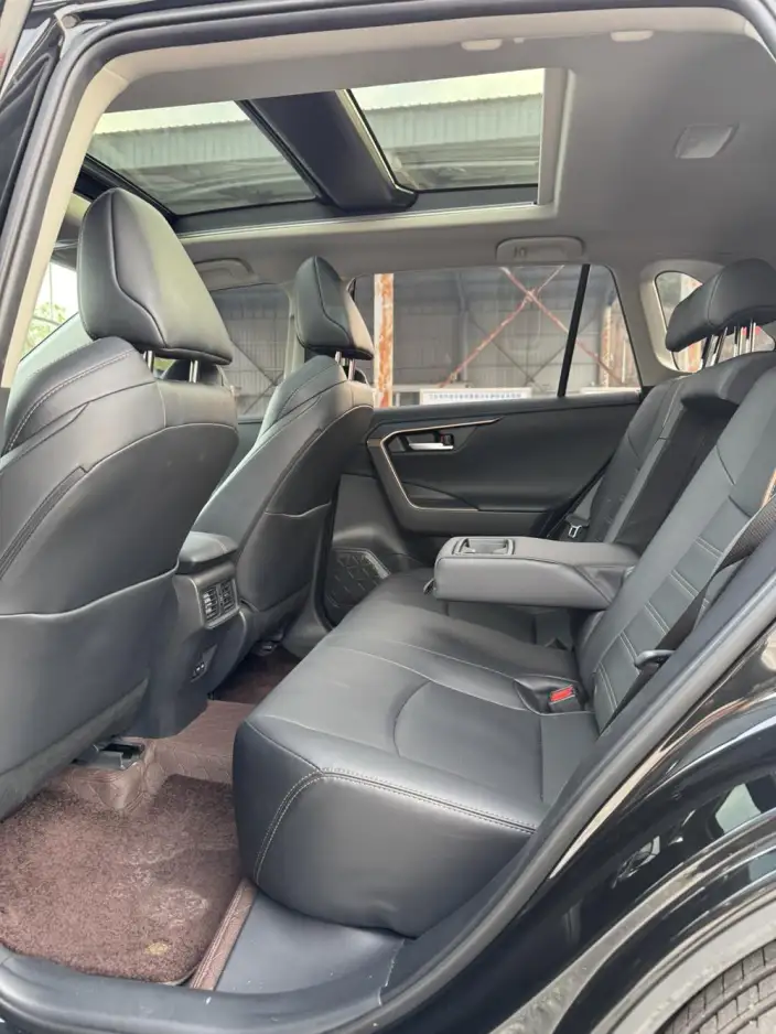 Toyota Wildlander 2024 Model 2.0L 2WD Luxury PLUS Edition – фото 17