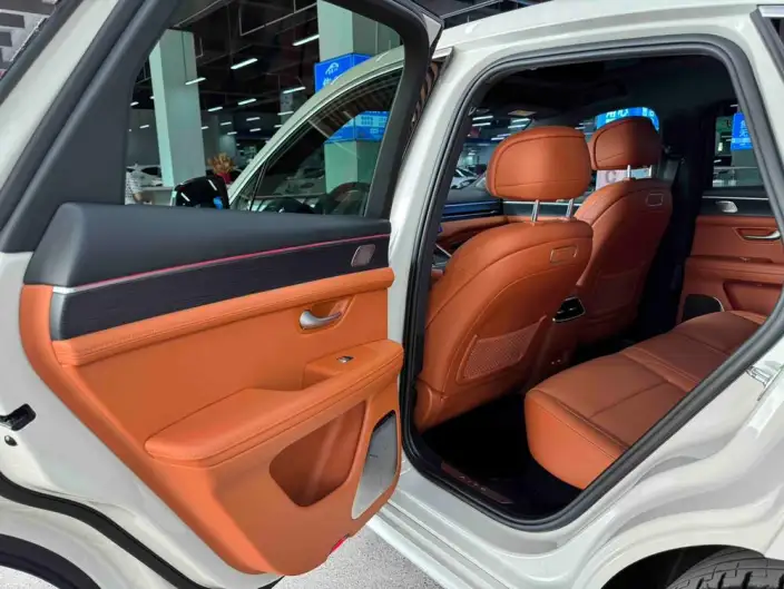 Aito M5 2025 Model Extended Range Ultra 4WD Edition – фото 17