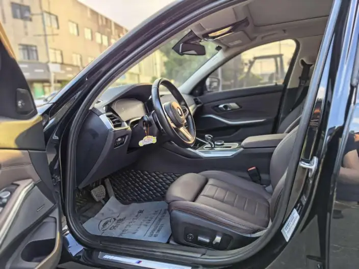 BMW 3 Series 2021 Model 325Li M Sports Night Set – фото 13