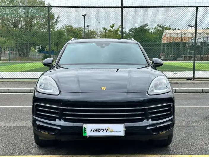 Cayenne E-Hybrid 2023 Model Cayenne E-Hybrid 2.0T – фото 2