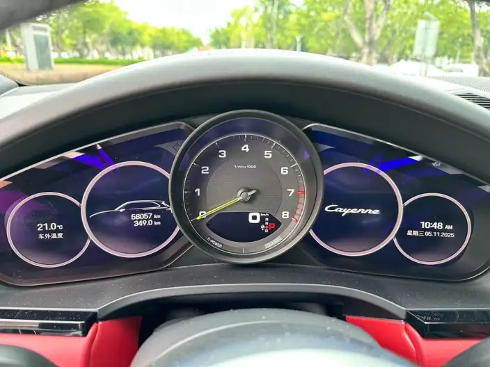 Cayenne E-Hybrid 2023 Model Cayenne E-Hybrid 2.0T – фото 15