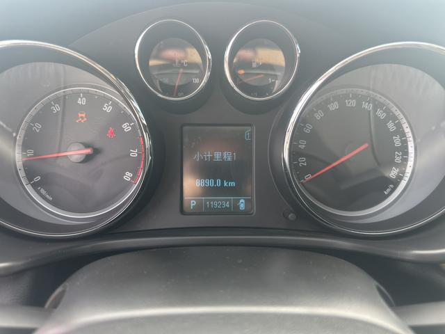 Buick Regal 2010 модификация 2.0T Luxury Sports Edition – фото 15