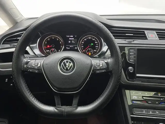 Volkswagen Touran L 2021 Model 280TSI DSG Extension Edition 6 seat – фото 16