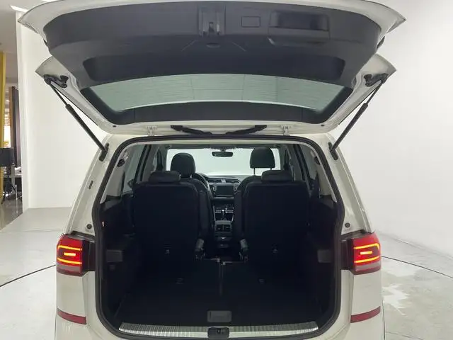 Volkswagen Touran L 2021 Model 280TSI DSG Extension Edition 6 seat – фото 20