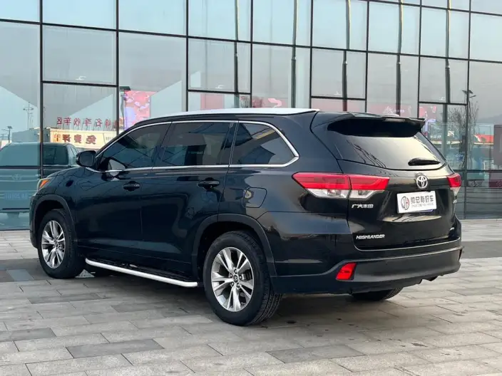 Toyota Highlander 2021 Model 2.0T 4WD Elite Edition 7 seat – фото 4