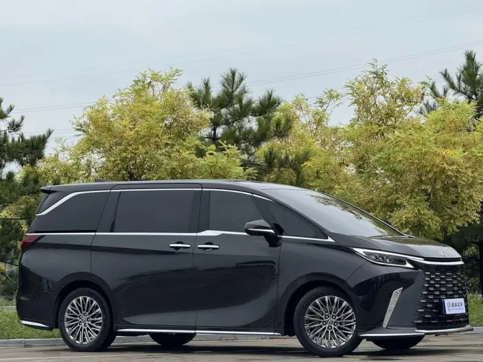 Lexus LM 2023 Model 500h DIRECT4 VI seat Respect Edition – фото 6