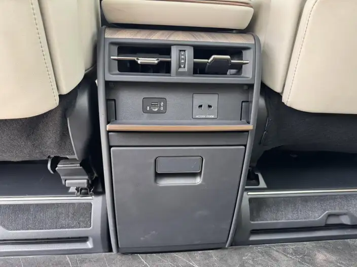 Lexus LM 2023 Model 500h DIRECT4 VI seat Respect Edition – фото 13
